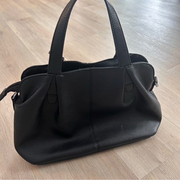 Blush black leather handbag with paisley print interior - Picture 3 of 12